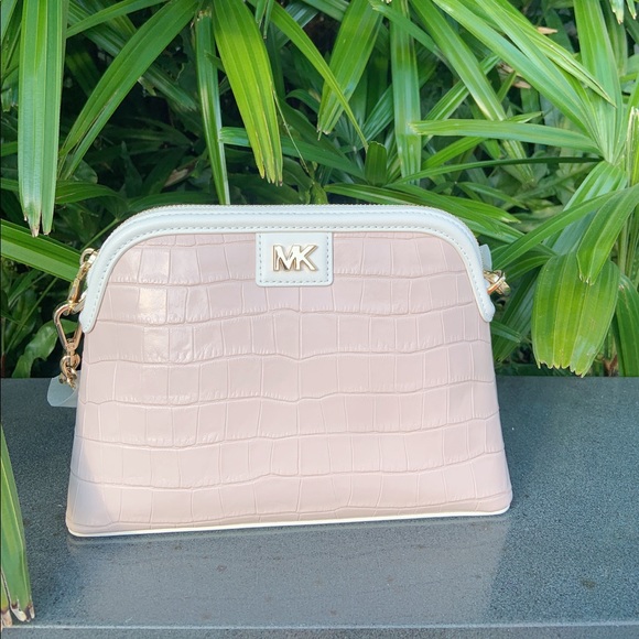 Micheal Kors Crocodile Embossed crossbody